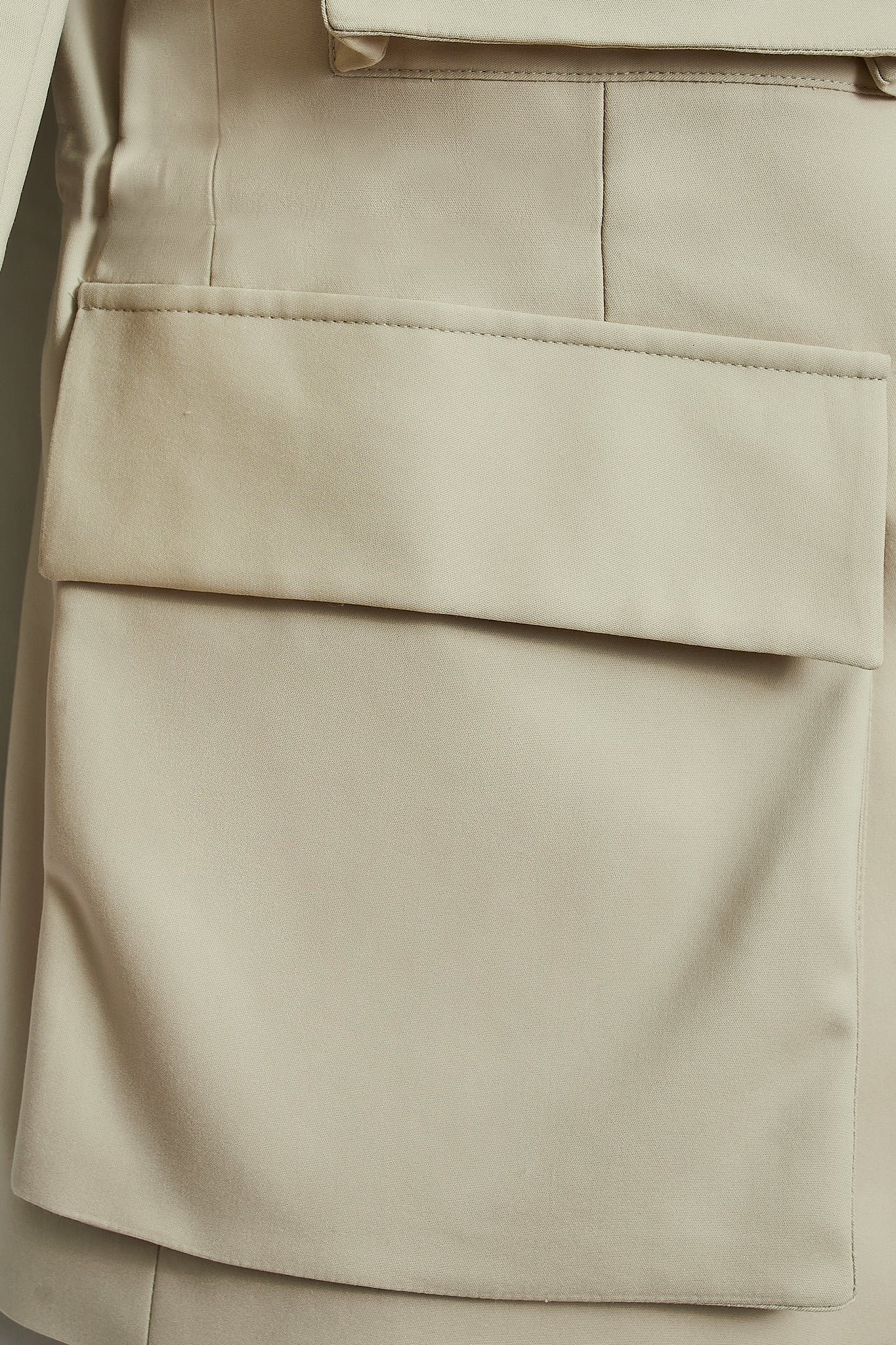 Chaqueta sahariana técnica crema