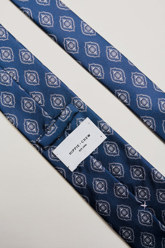 Corbata azul marino rombos