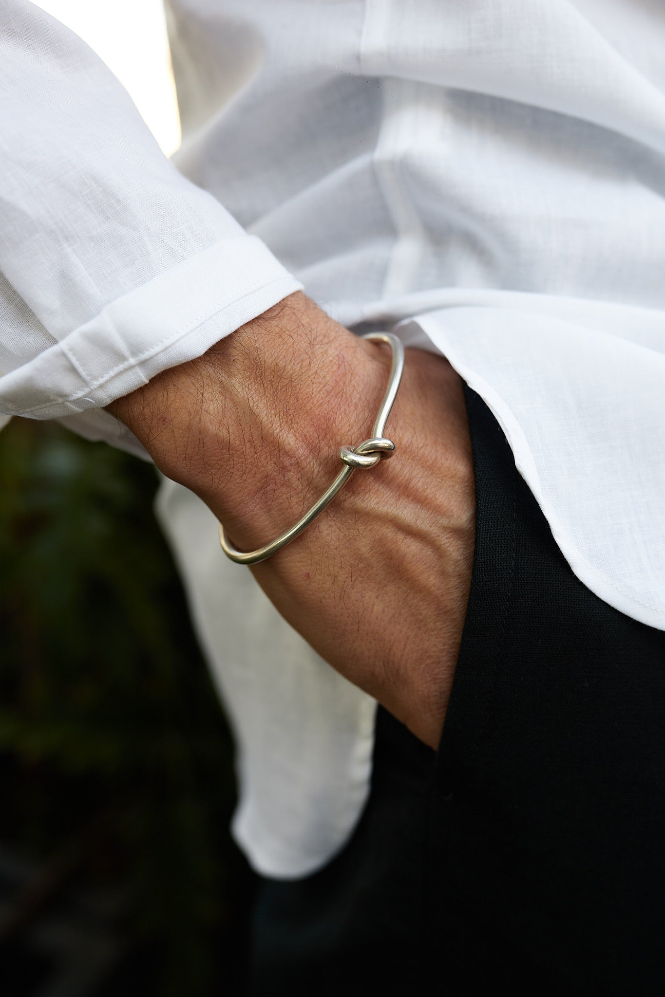 Pulsera plata nudo