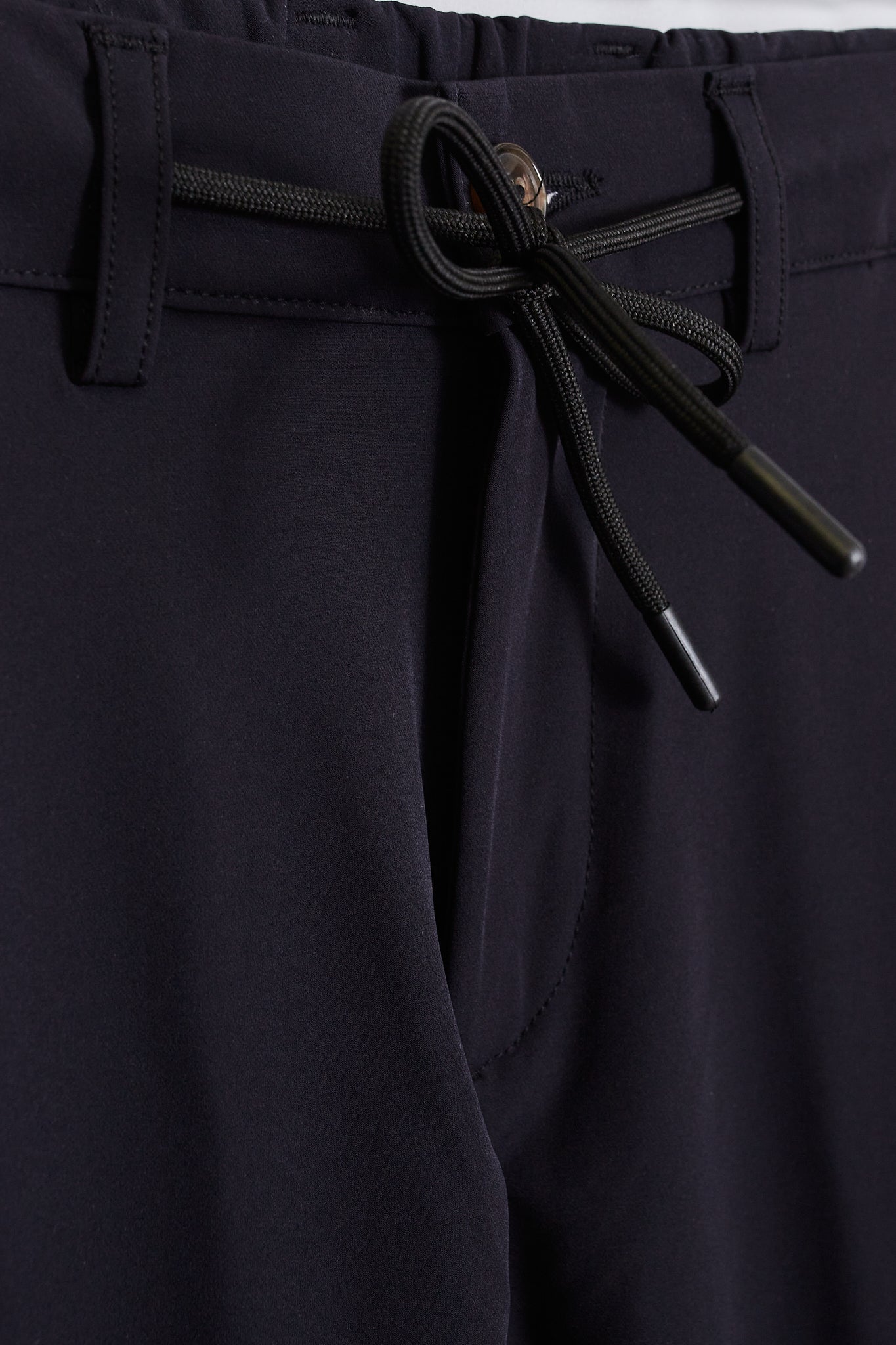 Pantalón cargo técnico azul marino