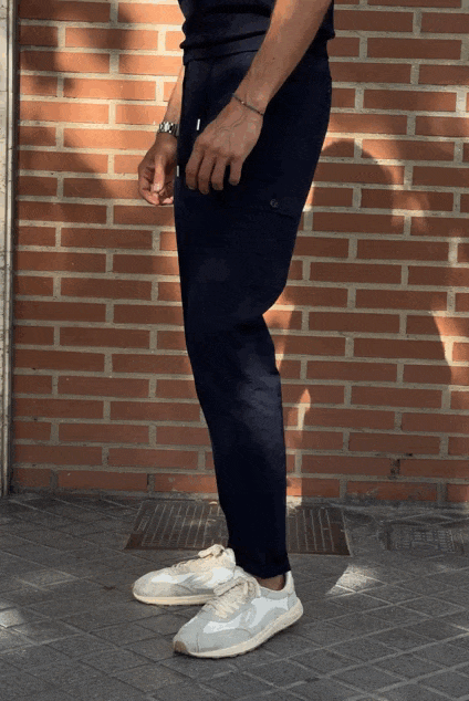 Pantalón cargo ligero azul marino