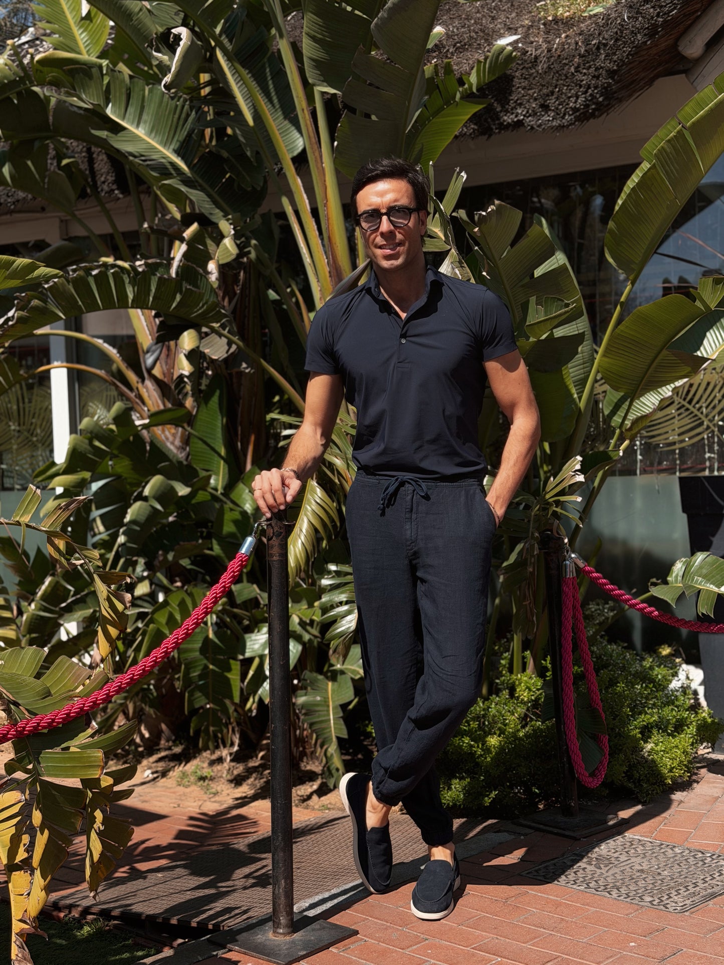 Pantalón jogger lino azul marino