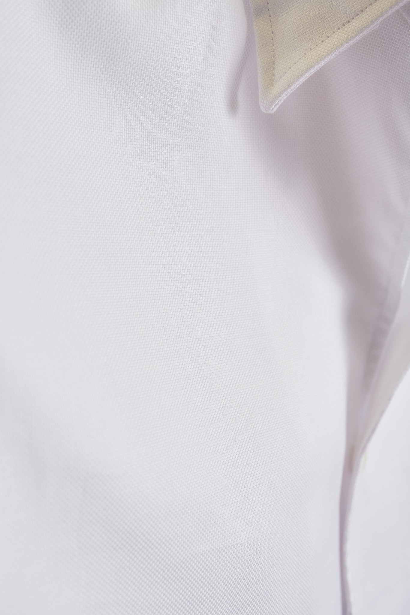 Camisa cuello minimal blanca