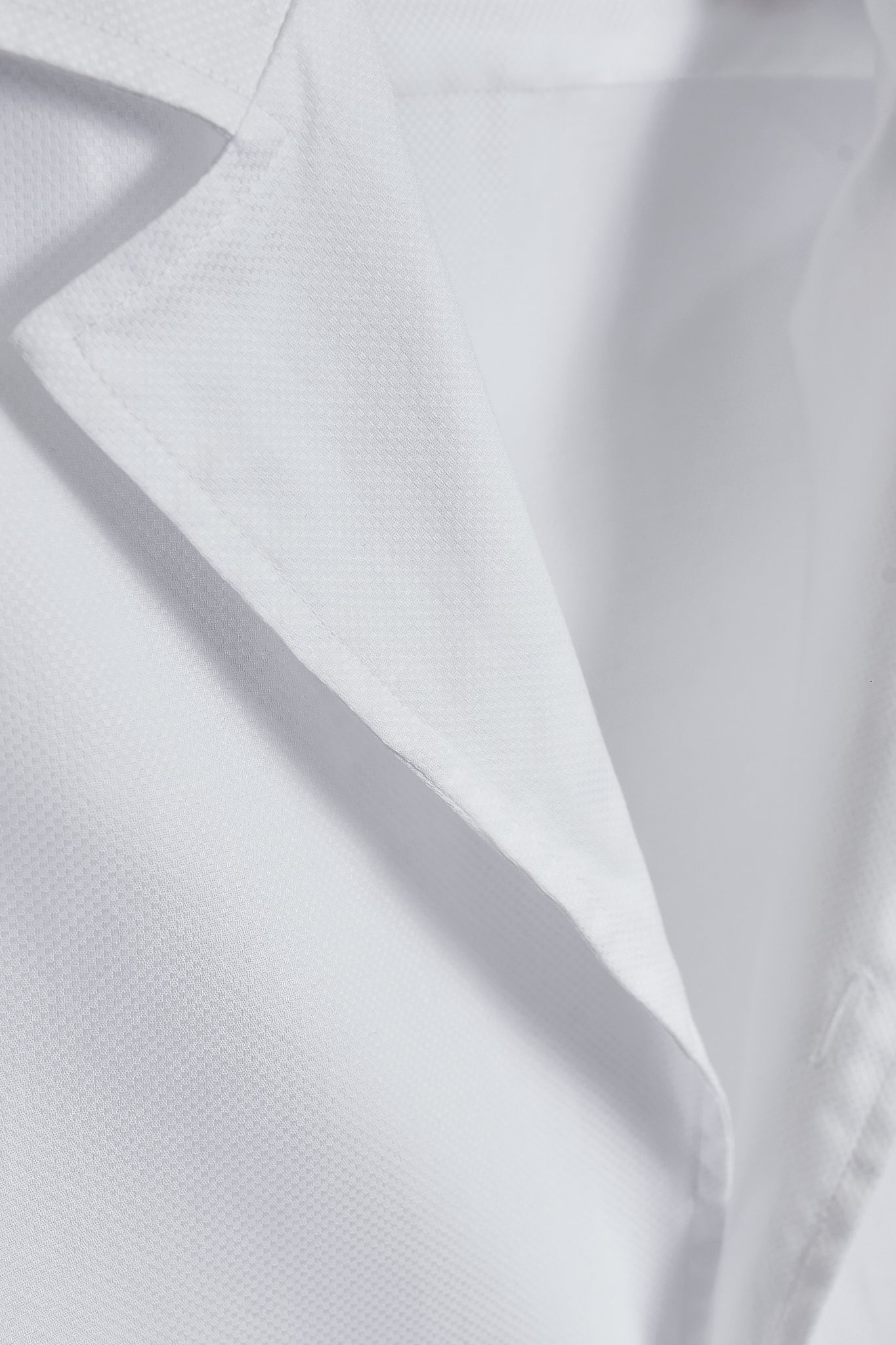 Camisa cuello solapa blanca