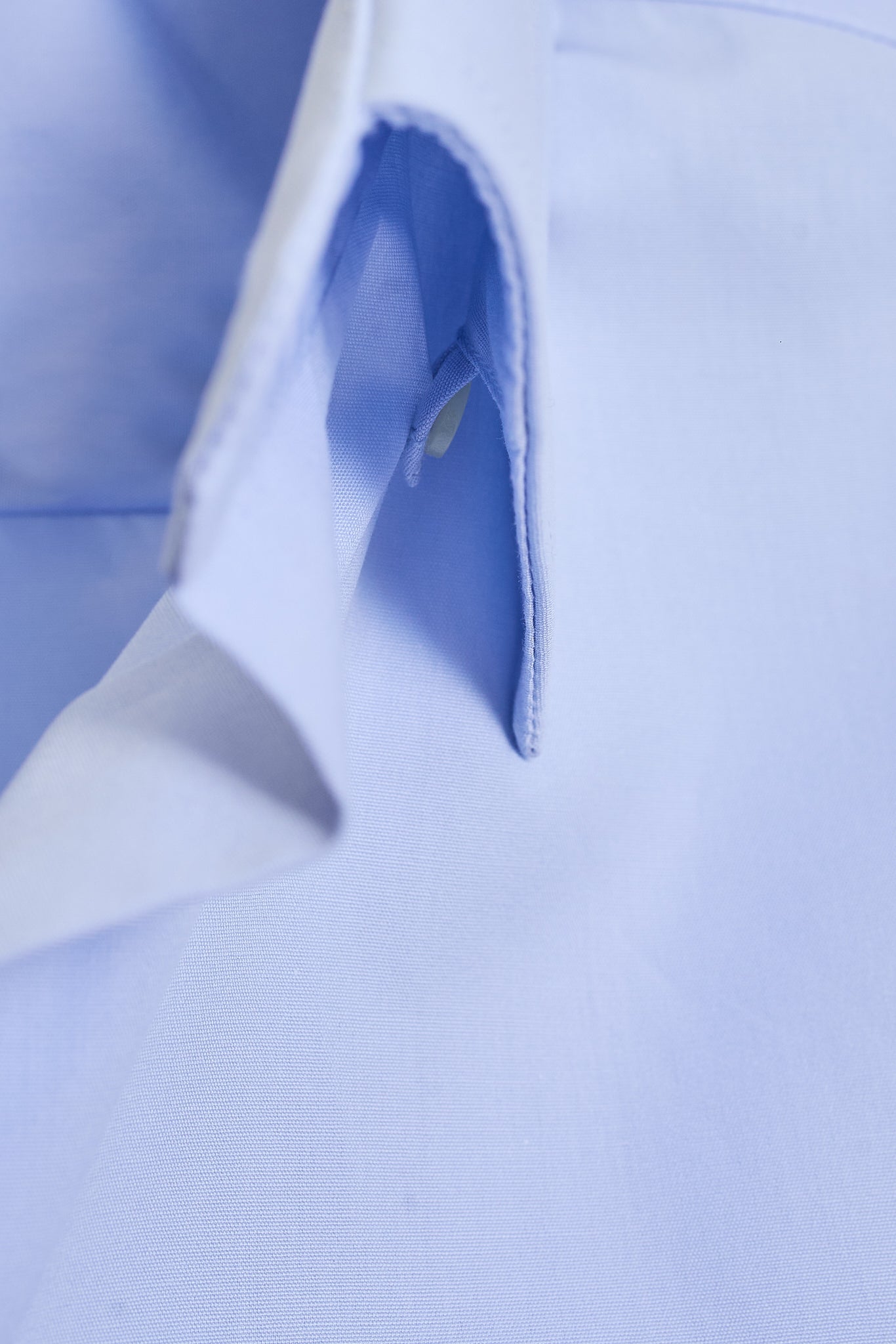 Camisa cuello híbrido azul claro